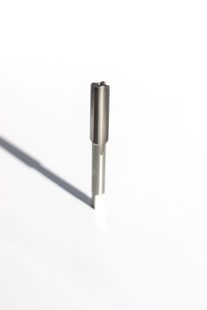 Round Shank with Square End YG-1 Z5 Series Vanadium Alloy HSS Roll Form Tap with Oil Groove TiN Coated 3/8-24 Thread Size H7 Tolerance Plug Chamfer 